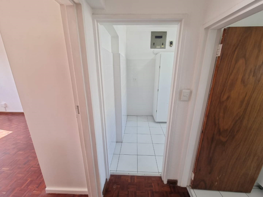 To Let 1 Bedroom Property for Rent in Sea Point Western Cape